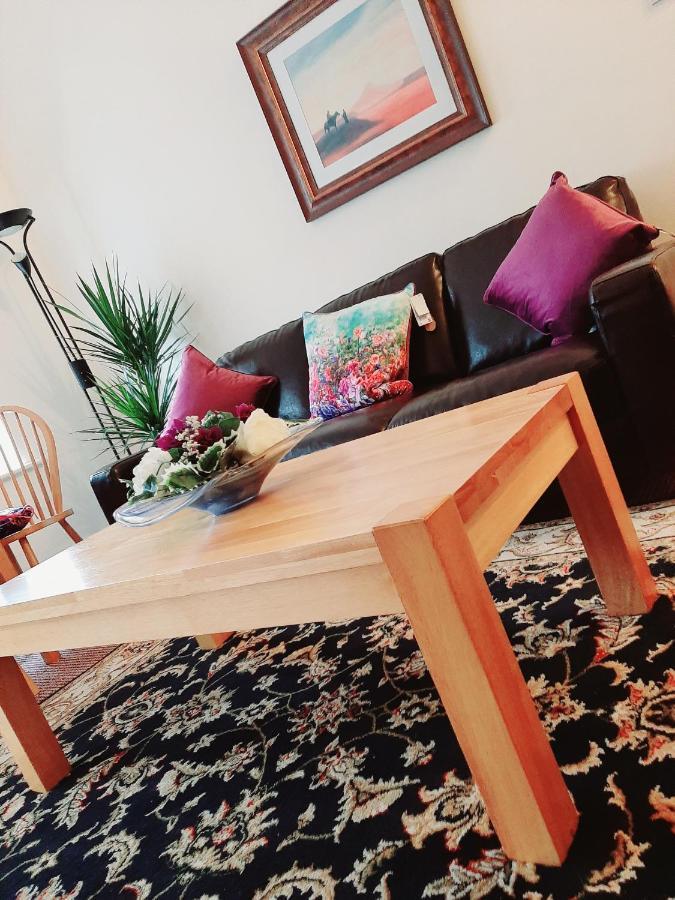 Main Street Apartment Carrick on Shannon Esterno foto